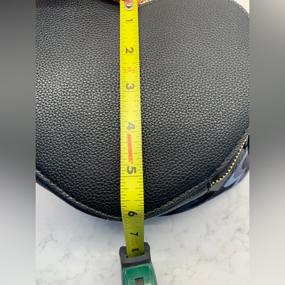 NEW Like Dreams Black Heart 🖤 Crossbody Bag - Picture 6 of 9